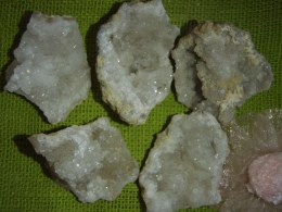 Mäekristall - loodusliku geoodi tükid - UUS*