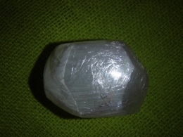 Seleniit - lihvitud kristall