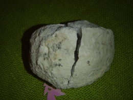 Mäekristall - looduslik geood - UUS