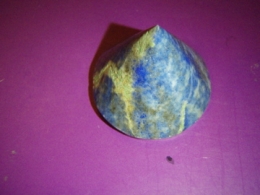 Lasuriit (Lapiz Lazuli) - lihvitud koonus