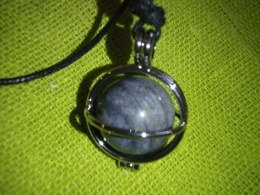 Lasuriit (Lapis Lazuli) - ripats - kuul hõbetatud puuris - UUS
